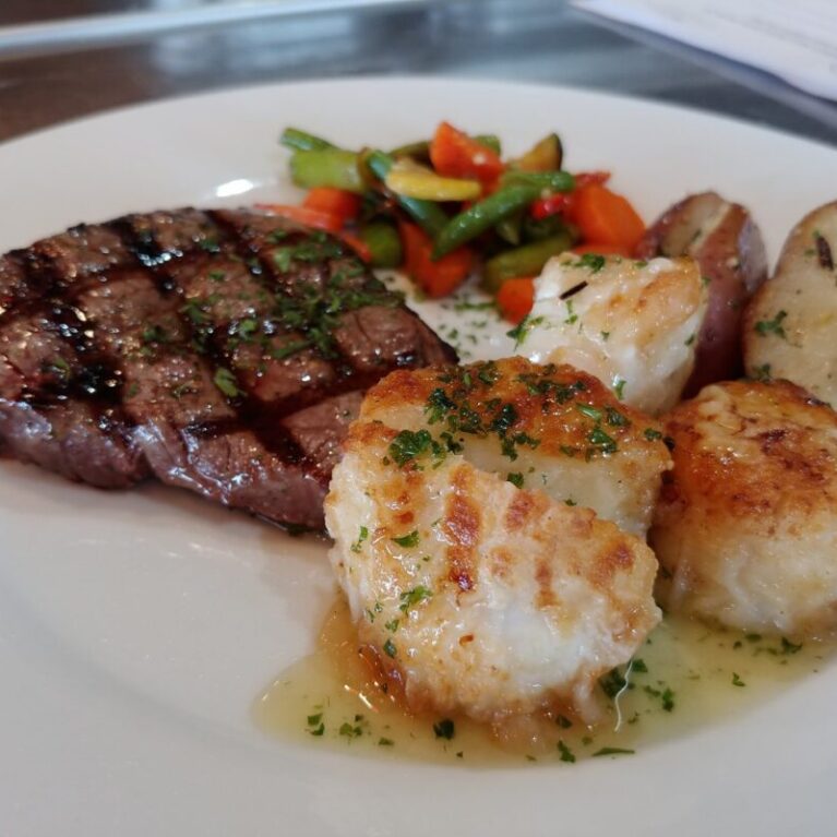 Duo - Beef and Scallops Entree Plate Dine with Us